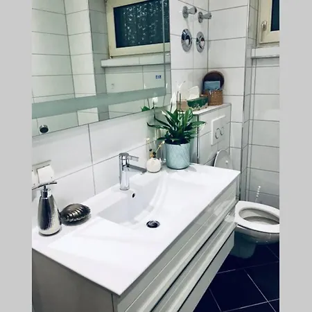 Home In The Heart Of Mannheim, Long Stay & Remote Work, Netflix, Fast Wifi * 만하임