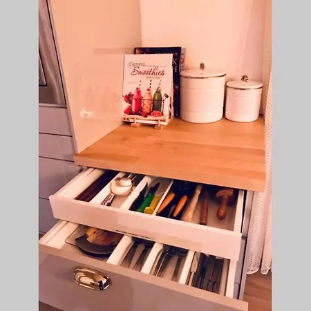 아파트 Home In The Heart Of Mannheim, Long Stay & Remote Work, Netflix, Fast Wifi